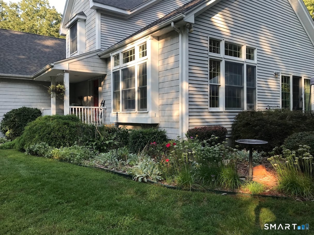 319 Laurelwood Drive Salem CT 06420