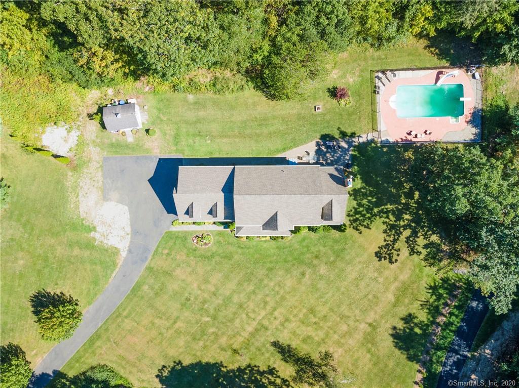 401 Briarwood Drive Guilford CT 06437