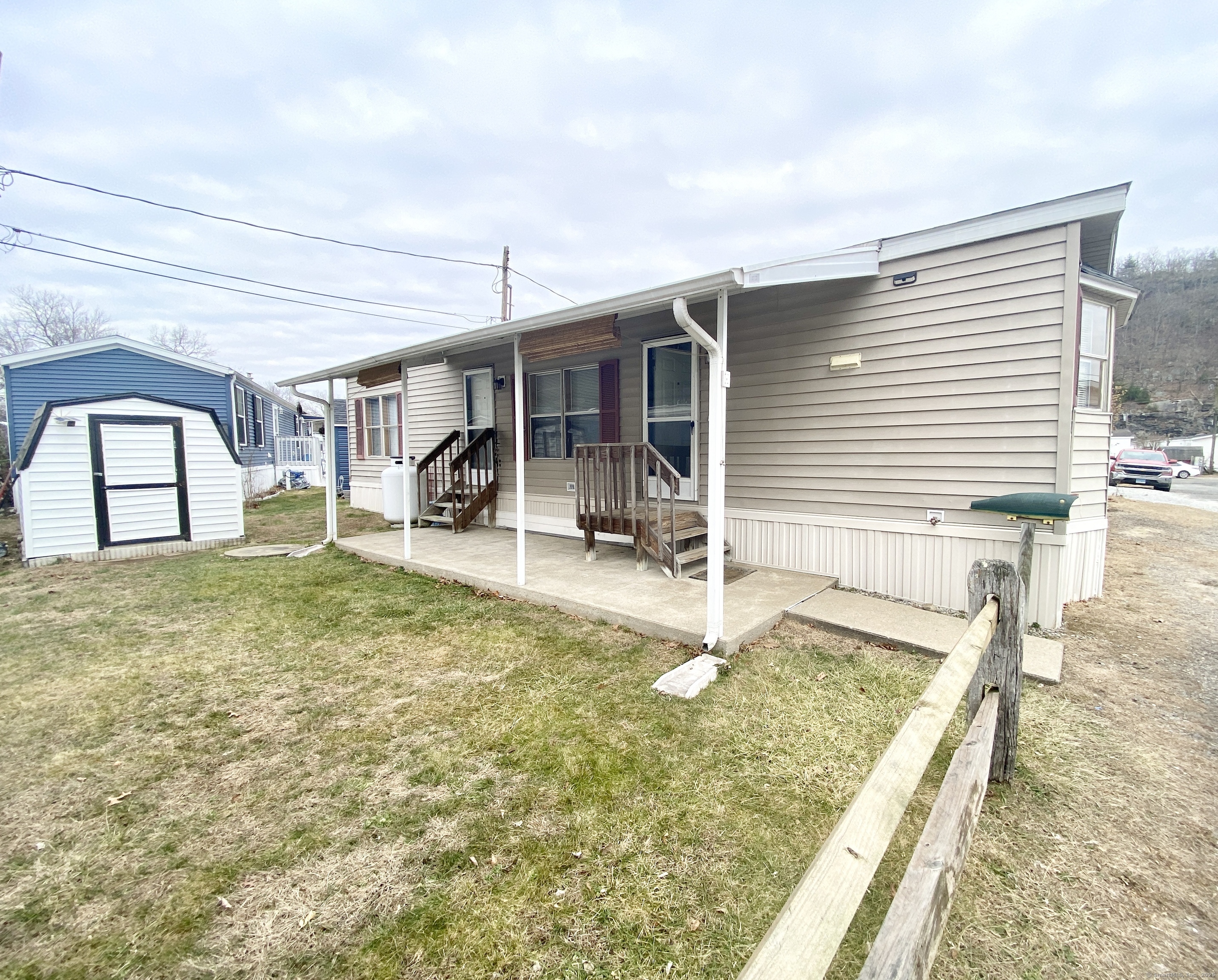 12 1ST Street Beacon Falls CT 06403