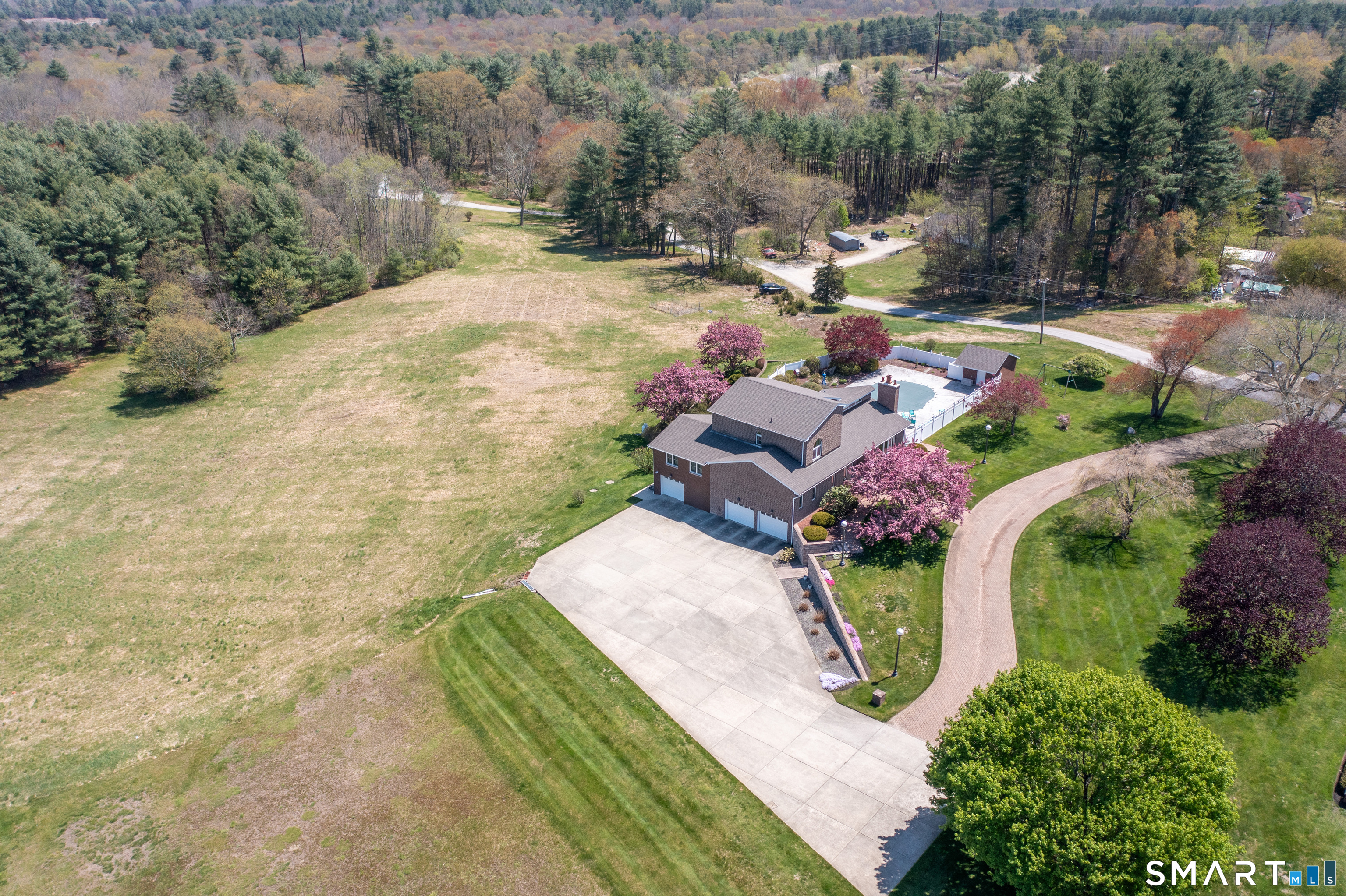 524 Wauregan Road Brooklyn CT 06234