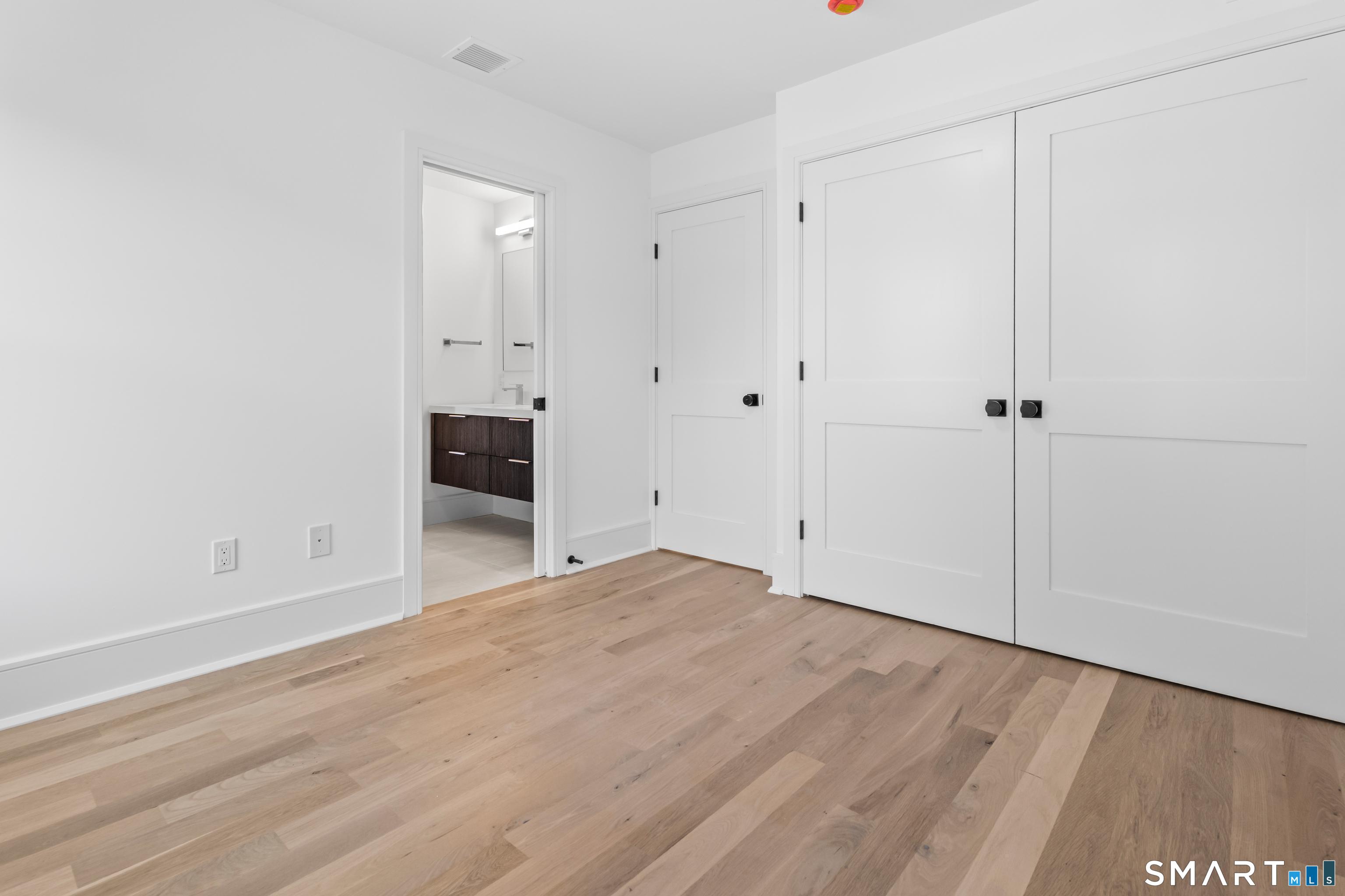 30 Country Road Fairfield CT 06824