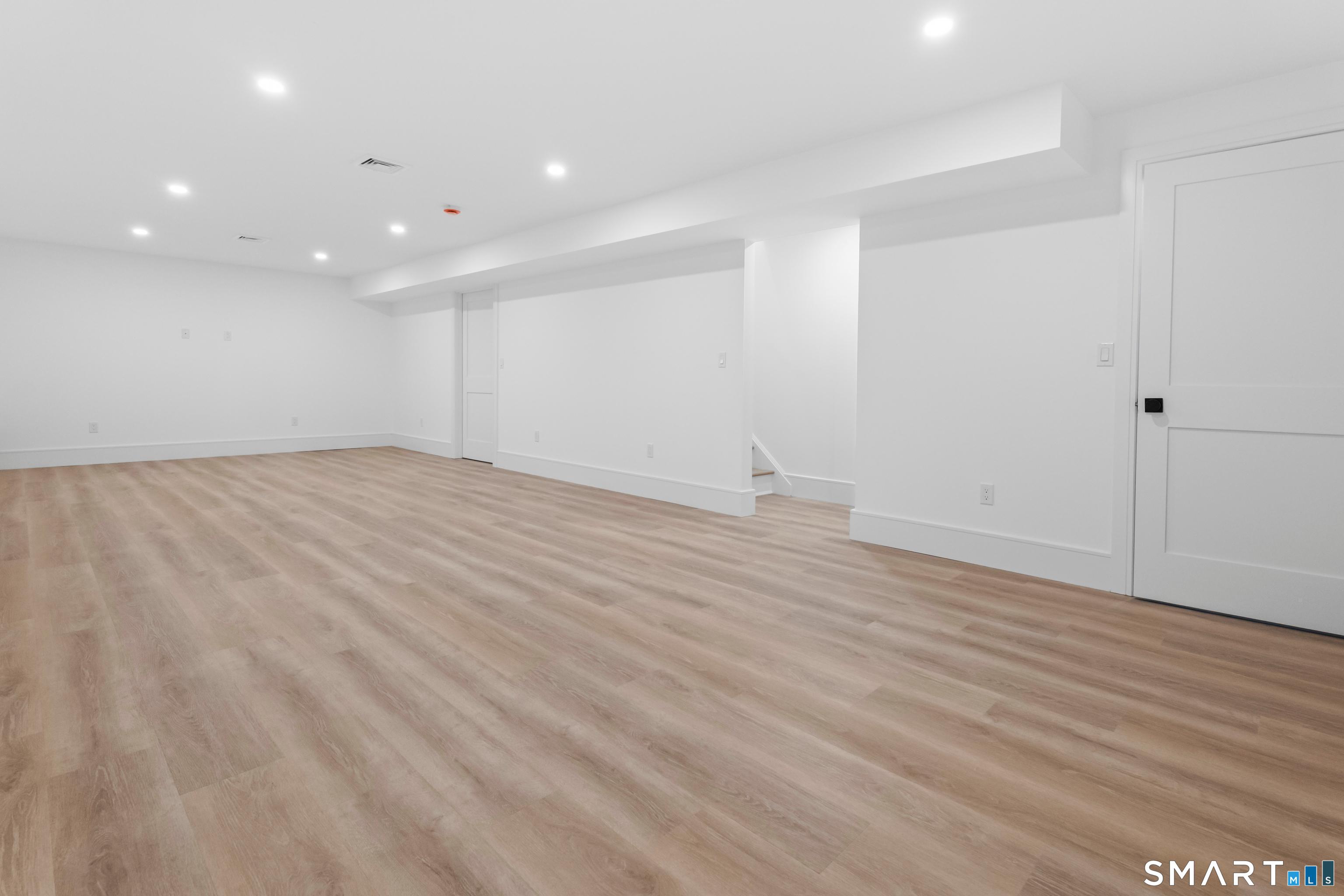 30 Country Road Fairfield CT 06824