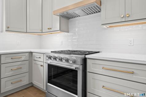 30 Country Road Fairfield CT 06824