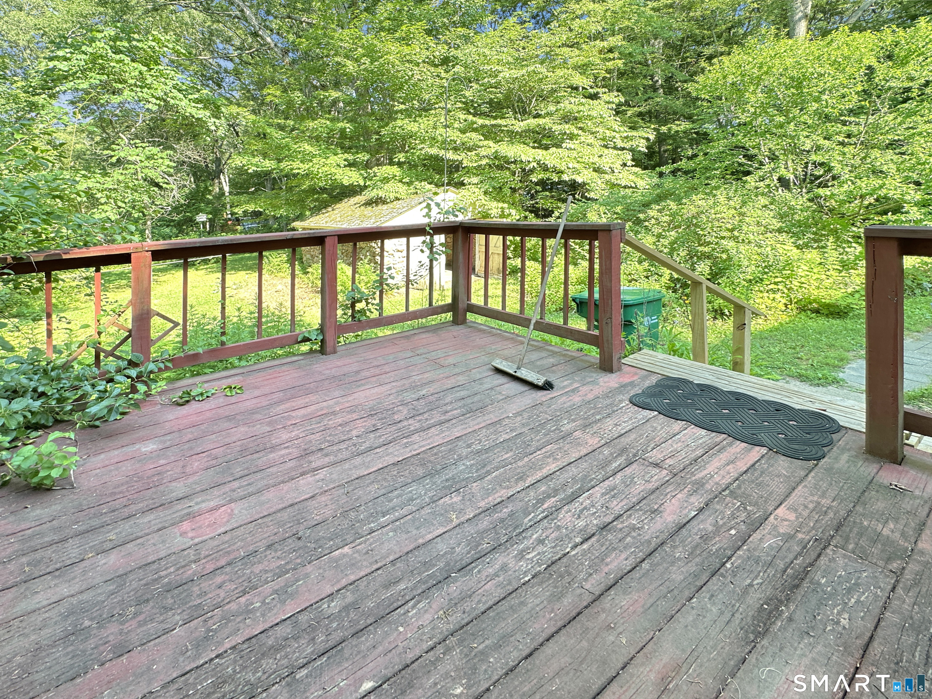 81 Gallup Lane Waterford CT 06385