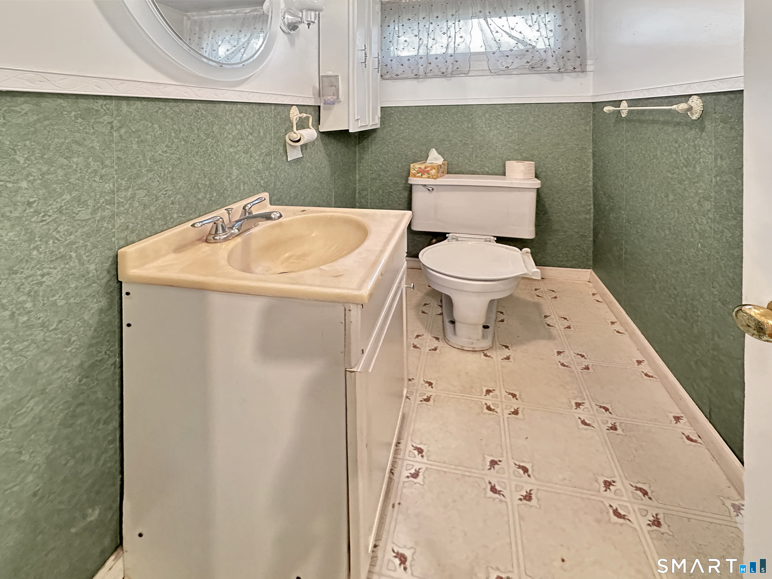 81 Gallup Lane Waterford CT 06385