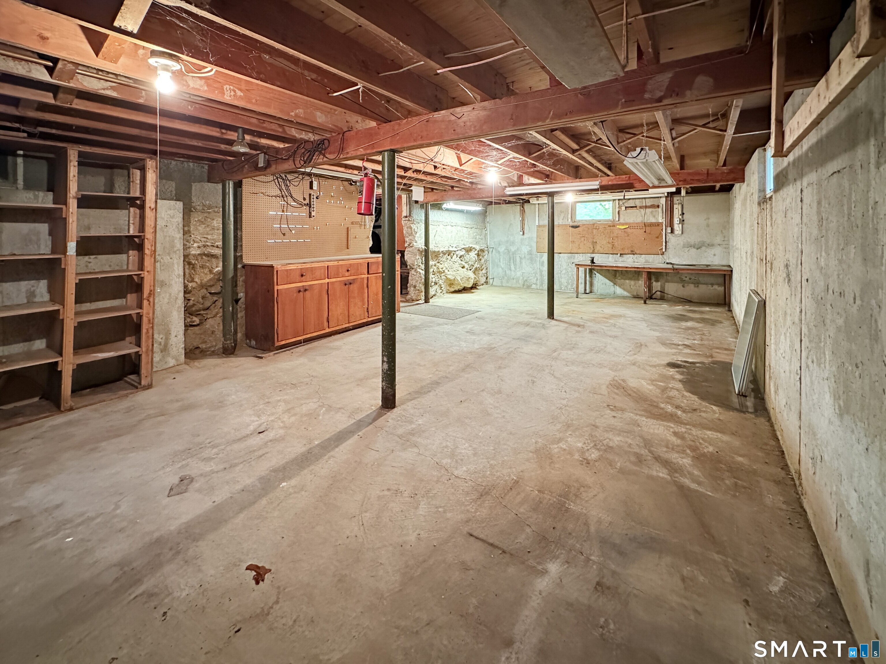 81 Gallup Lane Waterford CT 06385