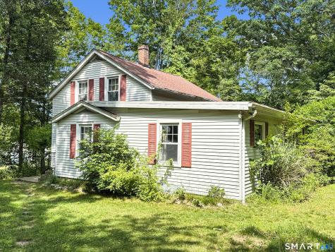 81 Gallup Lane Waterford CT 06385