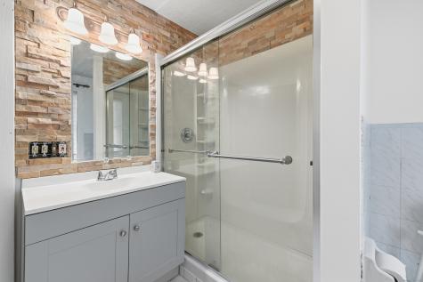 95 Park Avenue Derby CT 06418