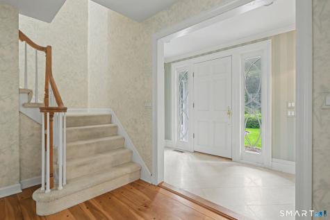 34 Sherwood Lane New Canaan CT 06840