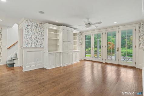 34 Sherwood Lane New Canaan CT 06840