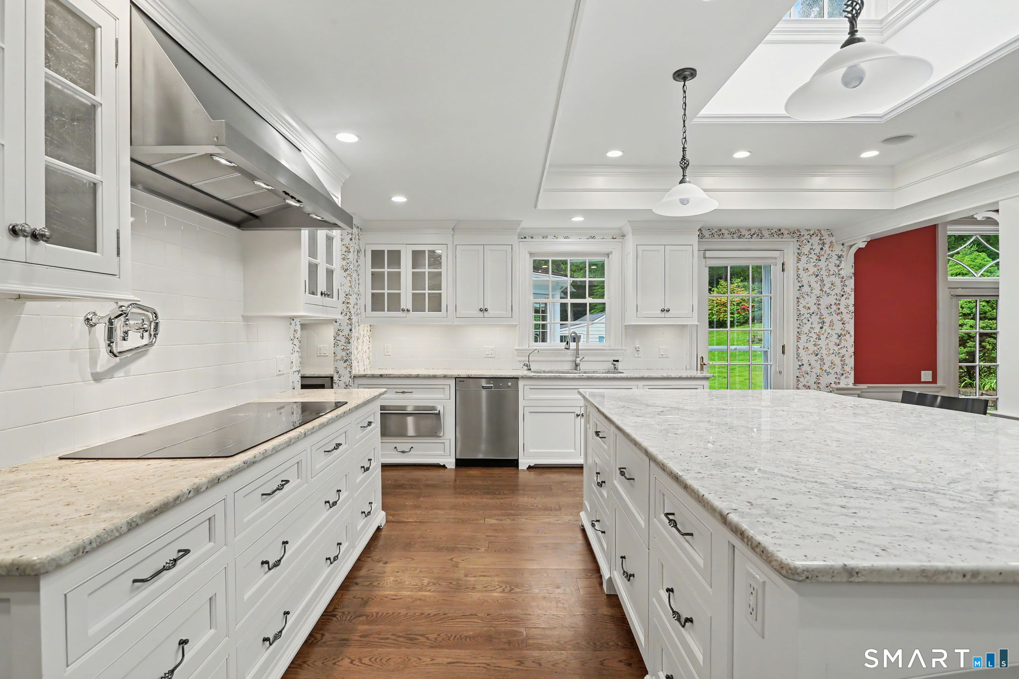 34 Sherwood Lane New Canaan CT 06840