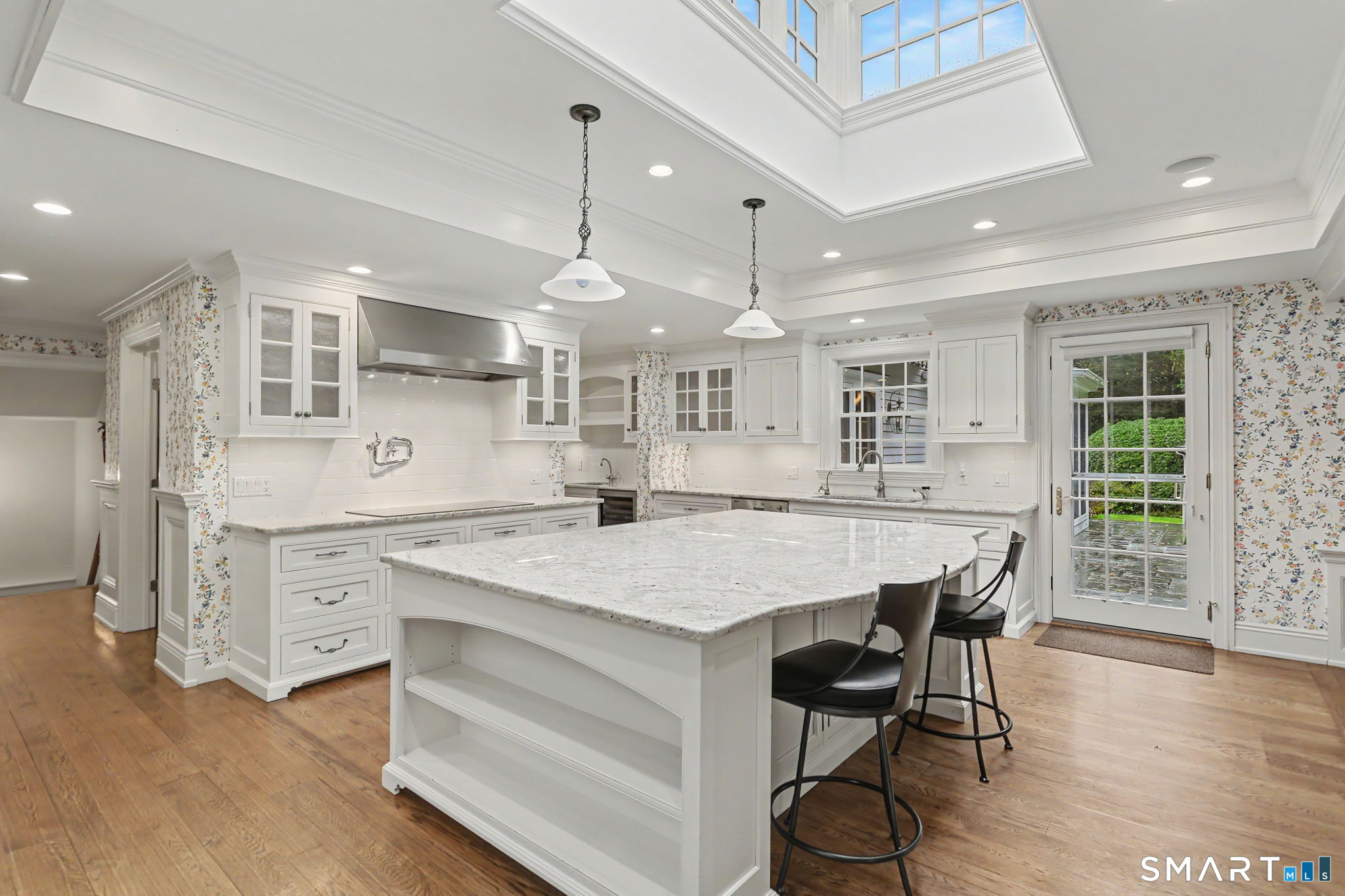 34 Sherwood Lane New Canaan CT 06840