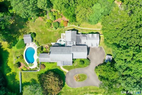 34 Sherwood Lane New Canaan CT 06840