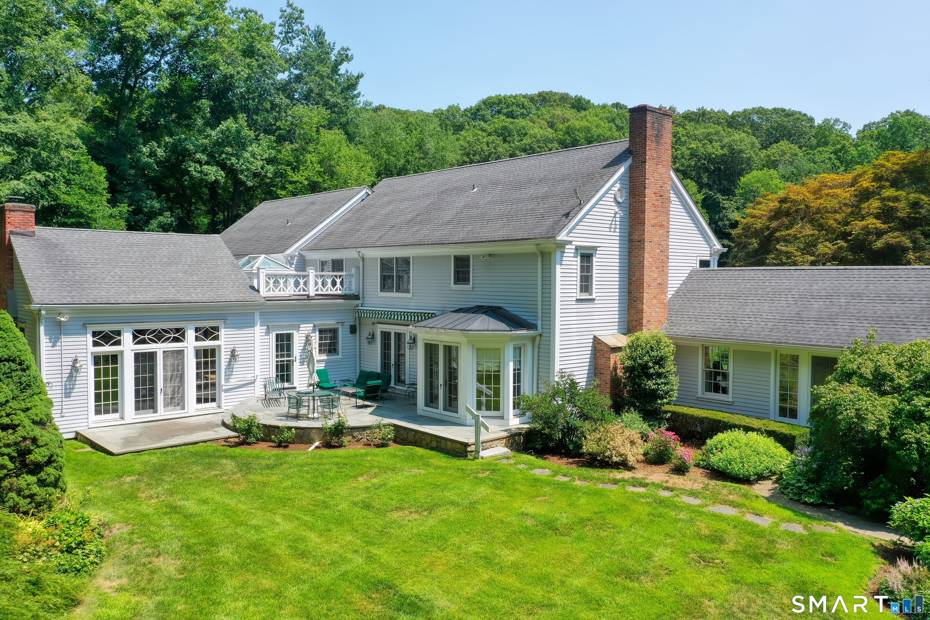 34 Sherwood Lane New Canaan CT 06840