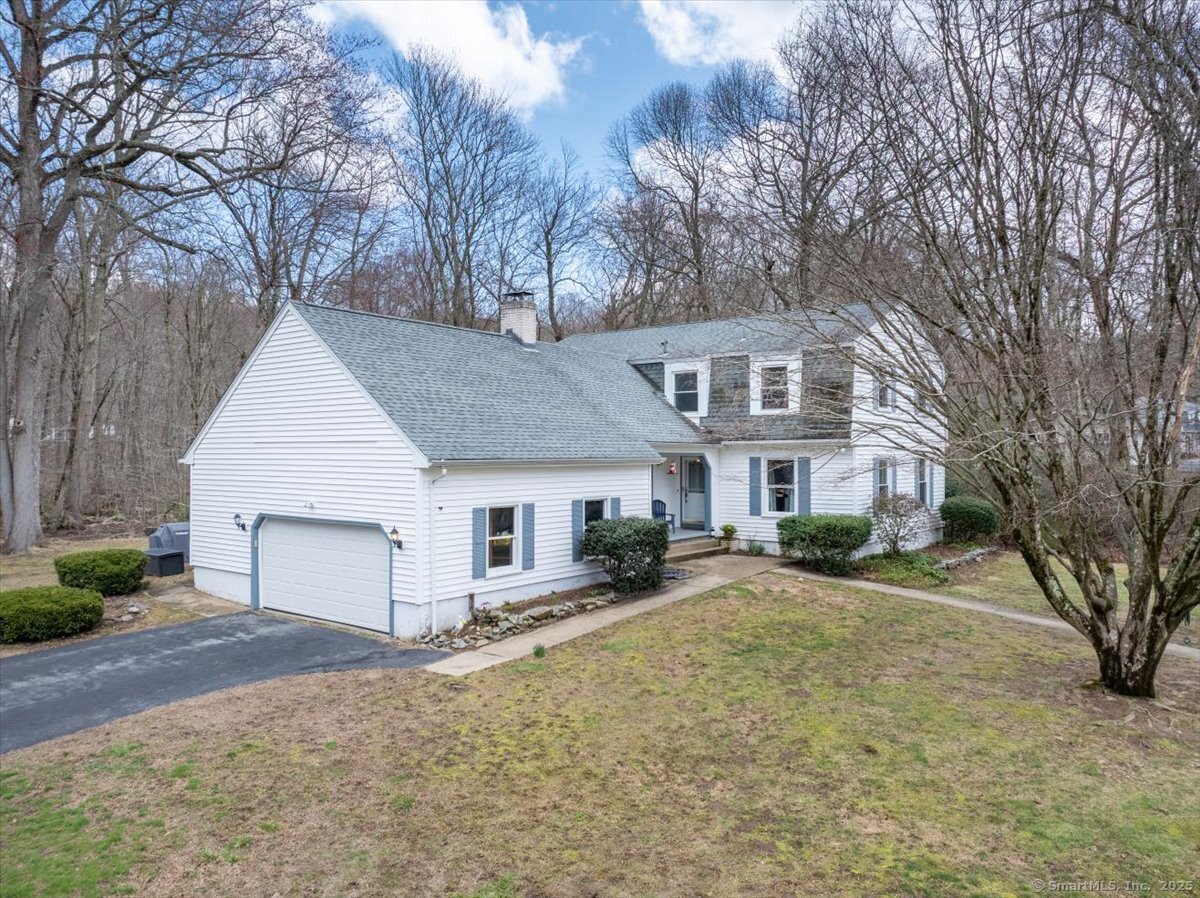 1 Nugget Hill Drive Ledyard CT 06335