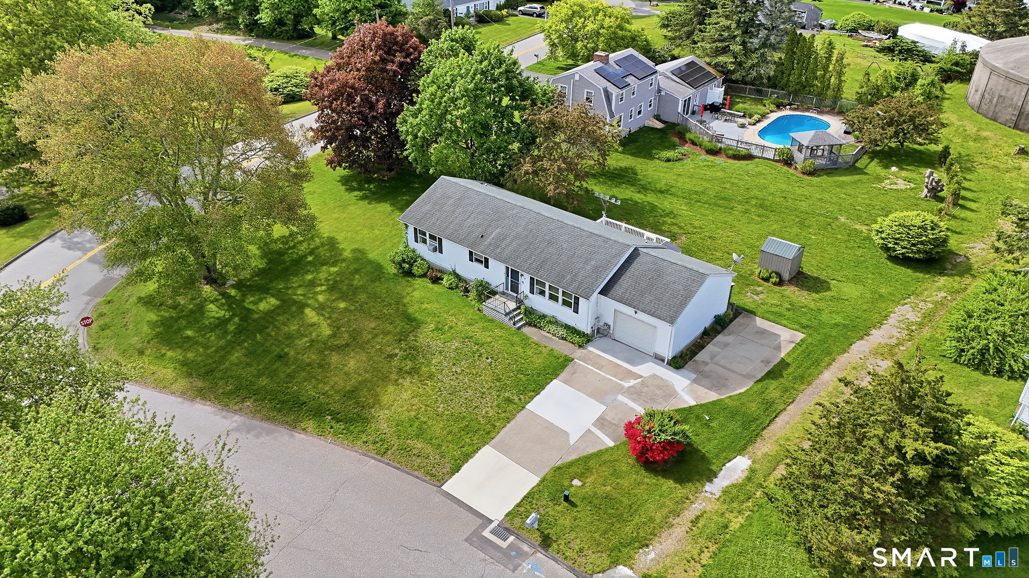 18 Billings Street Stonington CT 06379