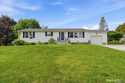 18 Billings Street Stonington CT 06379