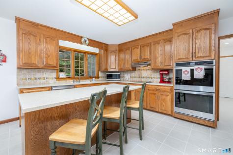 62 Black Walnut Lane Burlington CT 06013