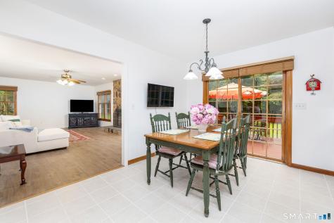 62 Black Walnut Lane Burlington CT 06013