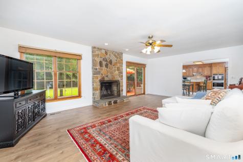 62 Black Walnut Lane Burlington CT 06013