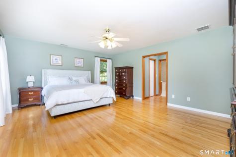 62 Black Walnut Lane Burlington CT 06013
