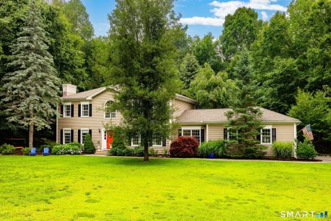 62 Black Walnut Lane Burlington CT 06013