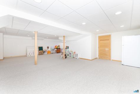 62 Black Walnut Lane Burlington CT 06013