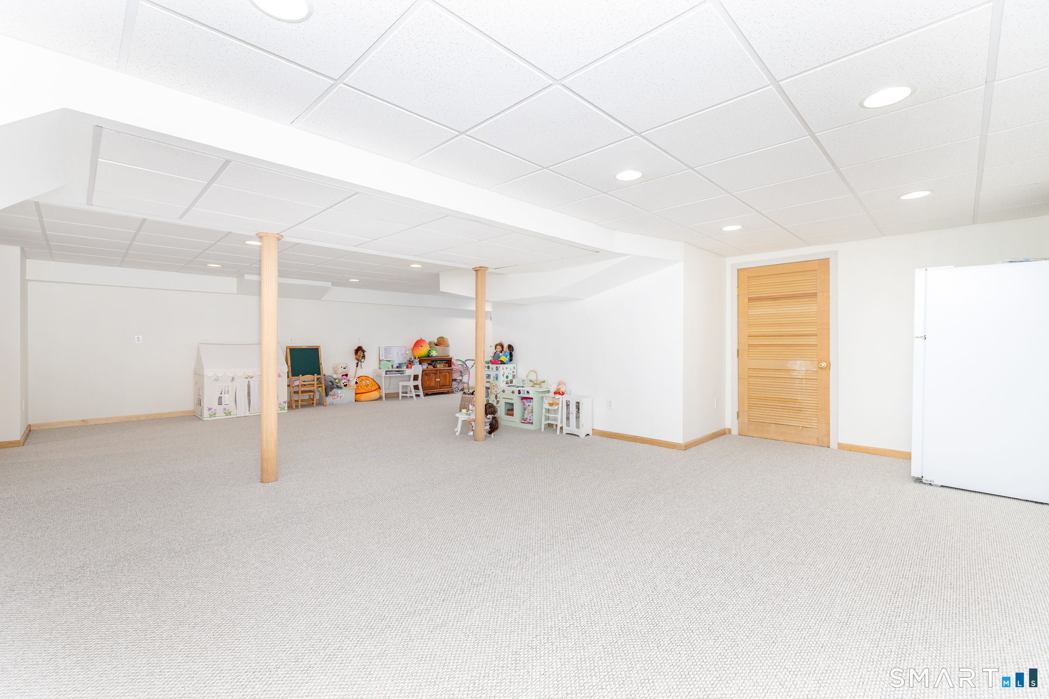 62 Black Walnut Lane Burlington CT 06013