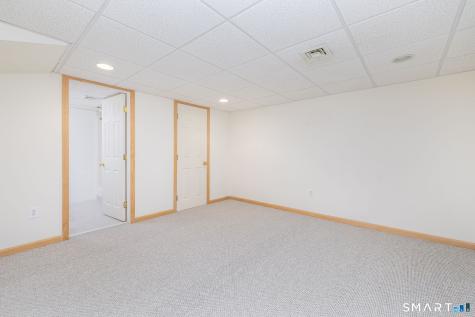 62 Black Walnut Lane Burlington CT 06013