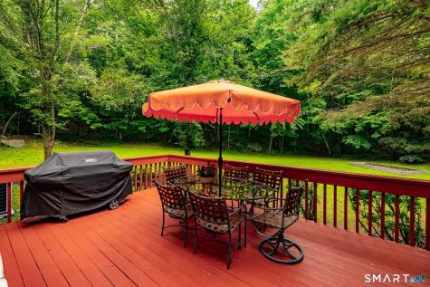 62 Black Walnut Lane Burlington CT 06013