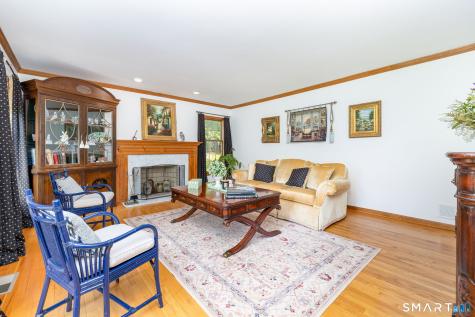 62 Black Walnut Lane Burlington CT 06013