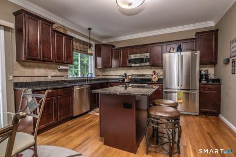 72 Annello Way Middletown CT 06457