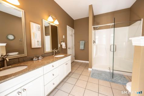 72 Annello Way Middletown CT 06457