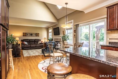 72 Annello Way Middletown CT 06457