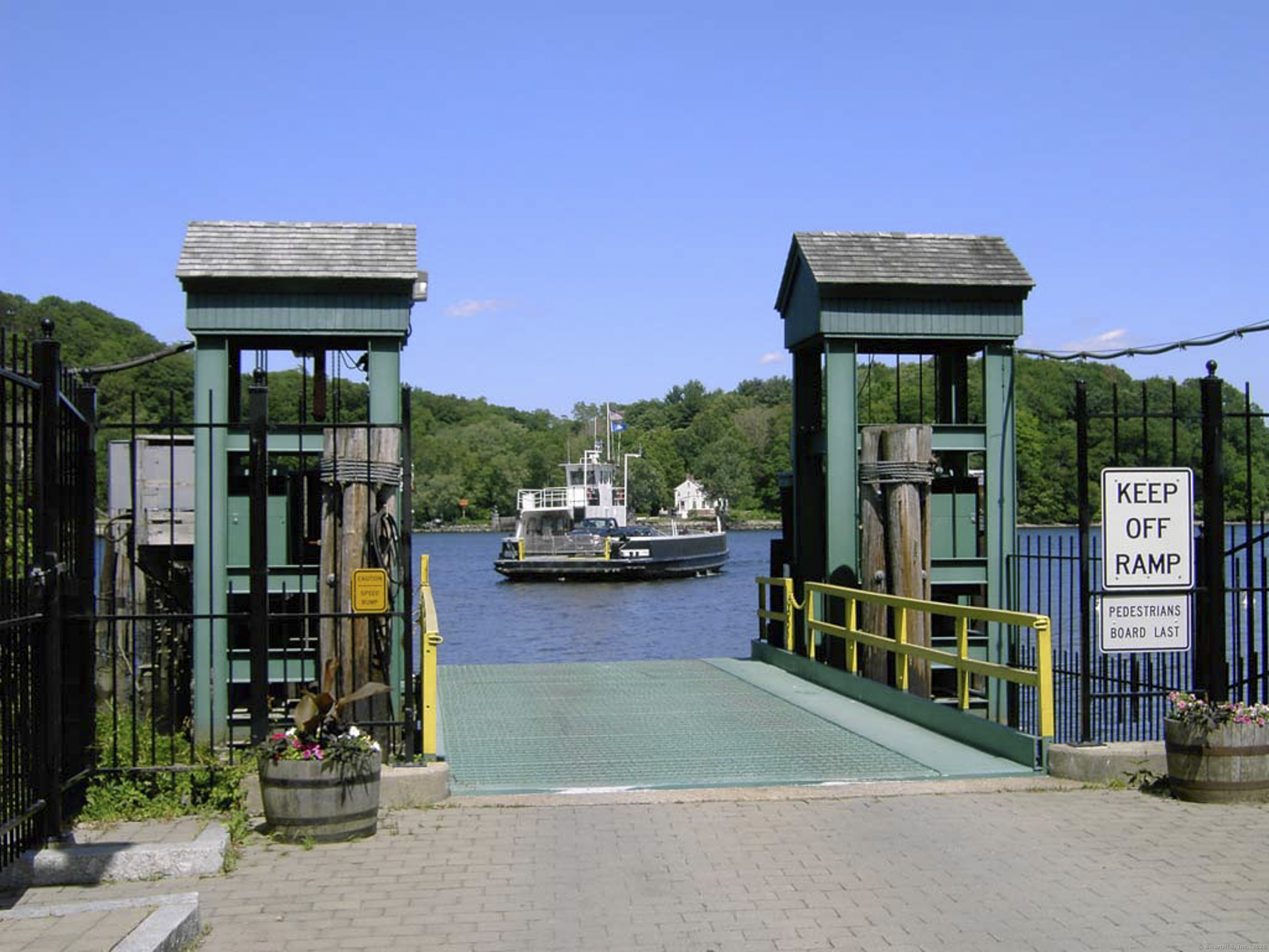 79 Middlesex Avenue Chester CT 06412