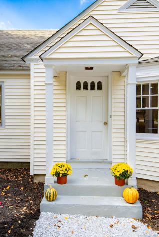 79 Middlesex Avenue Chester CT 06412