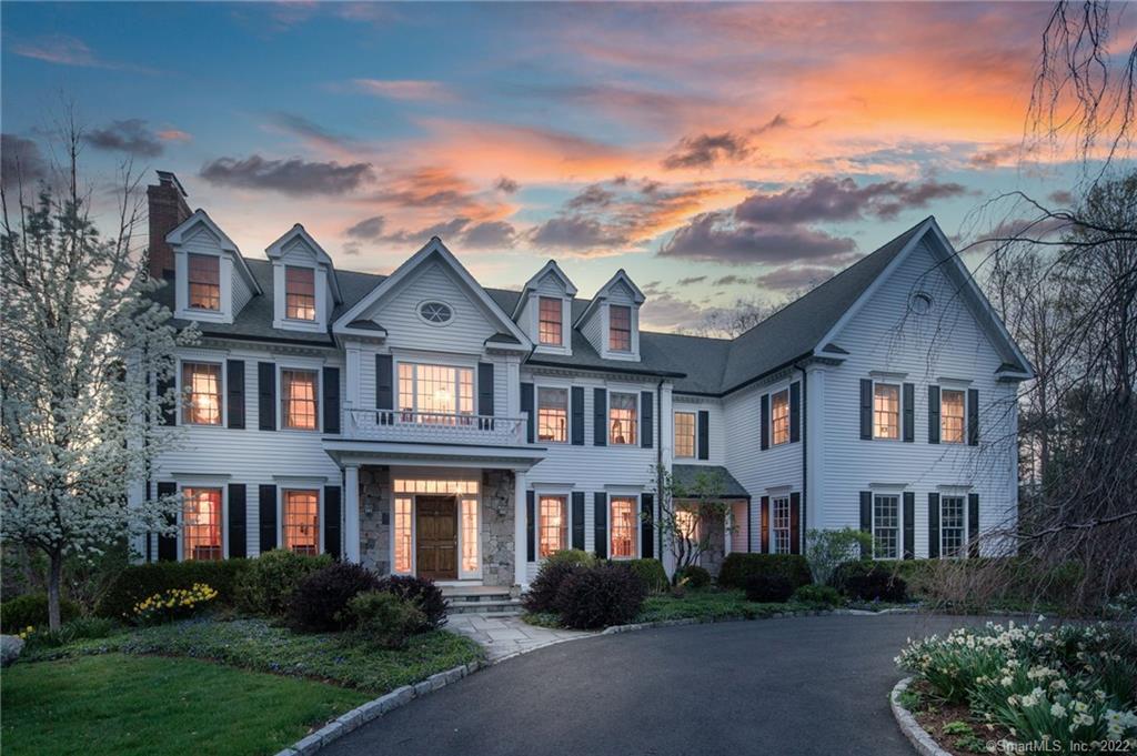20 Lukes Wood Road New Canaan CT 06840