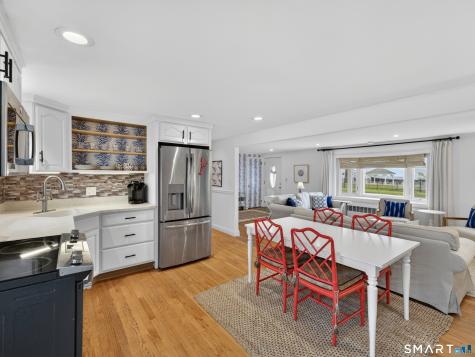 21 Riverside Drive Clinton CT 06413