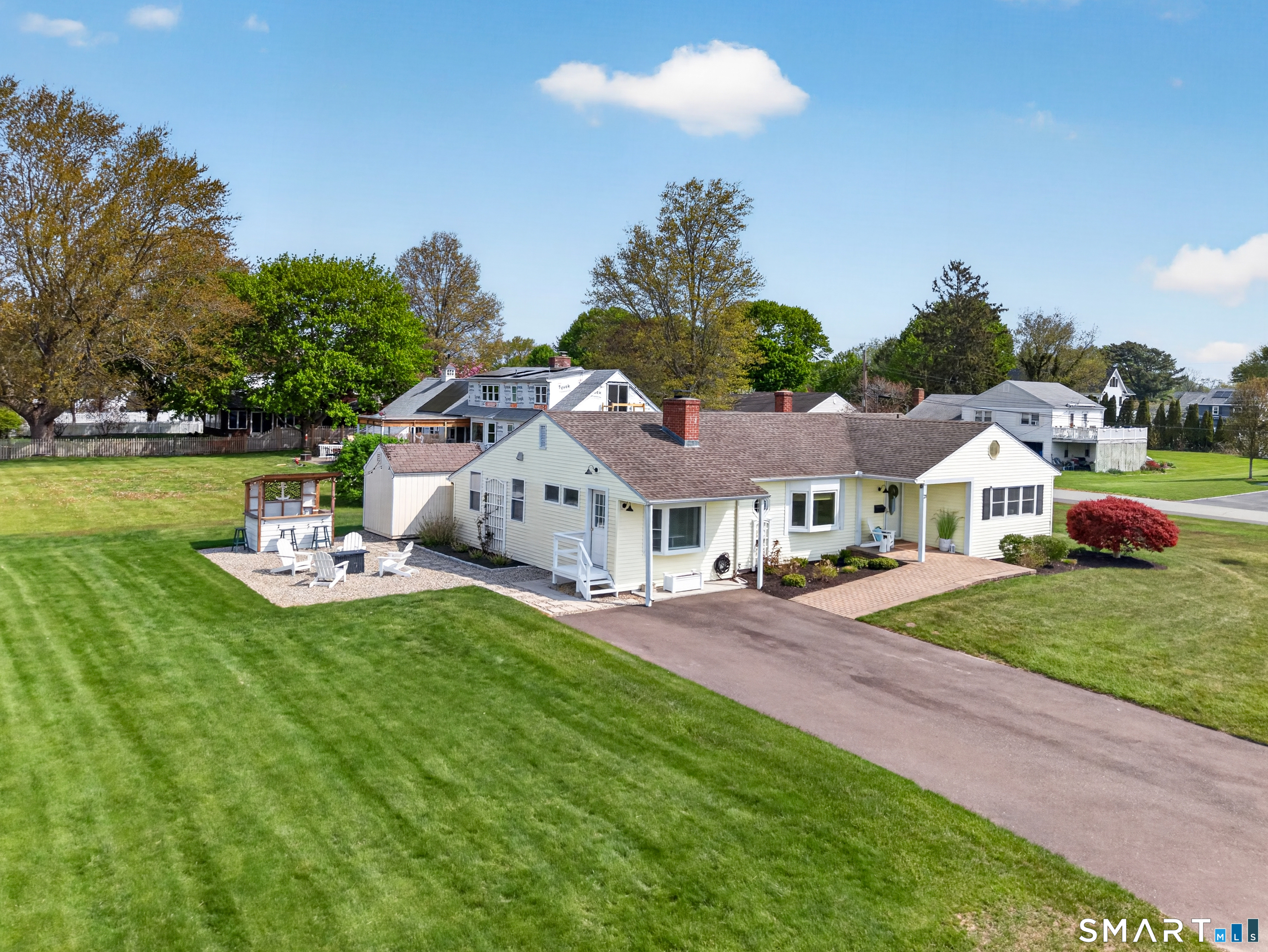 21 Riverside Drive Clinton CT 06413