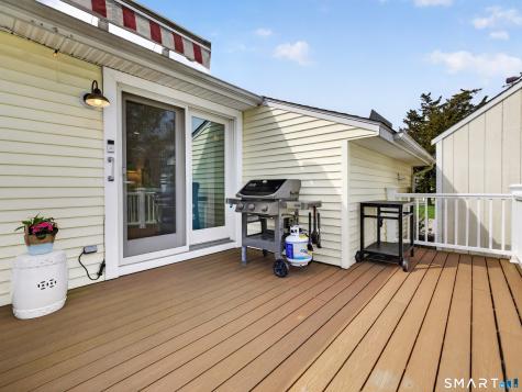 21 Riverside Drive Clinton CT 06413