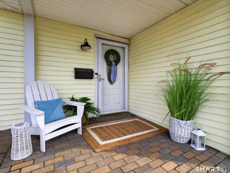 21 Riverside Drive Clinton CT 06413