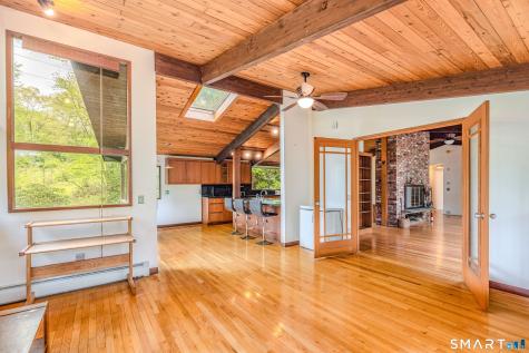 88 Hillyndale Road Mansfield CT 06268