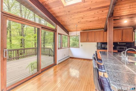 88 Hillyndale Road Mansfield CT 06268