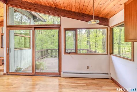 88 Hillyndale Road Mansfield CT 06268