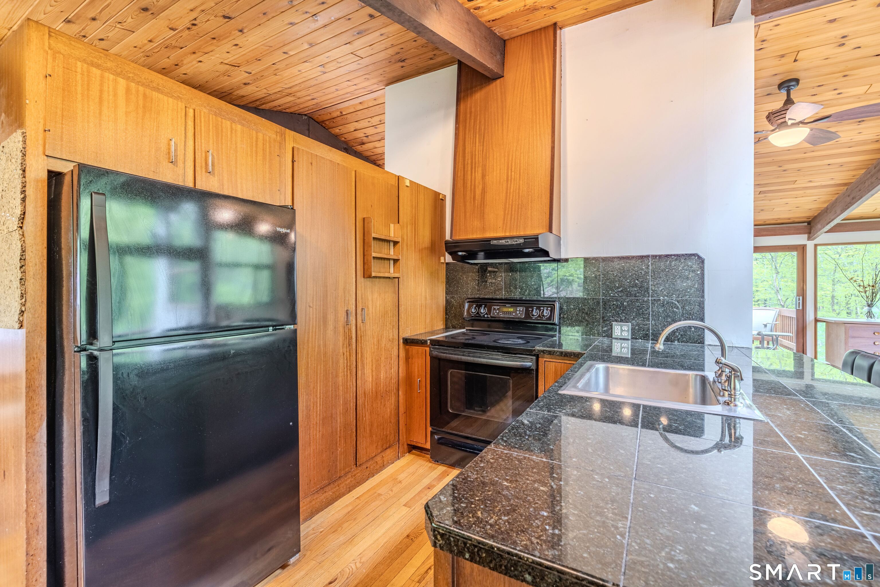 88 Hillyndale Road Mansfield CT 06268