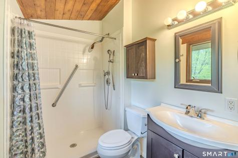 88 Hillyndale Road Mansfield CT 06268
