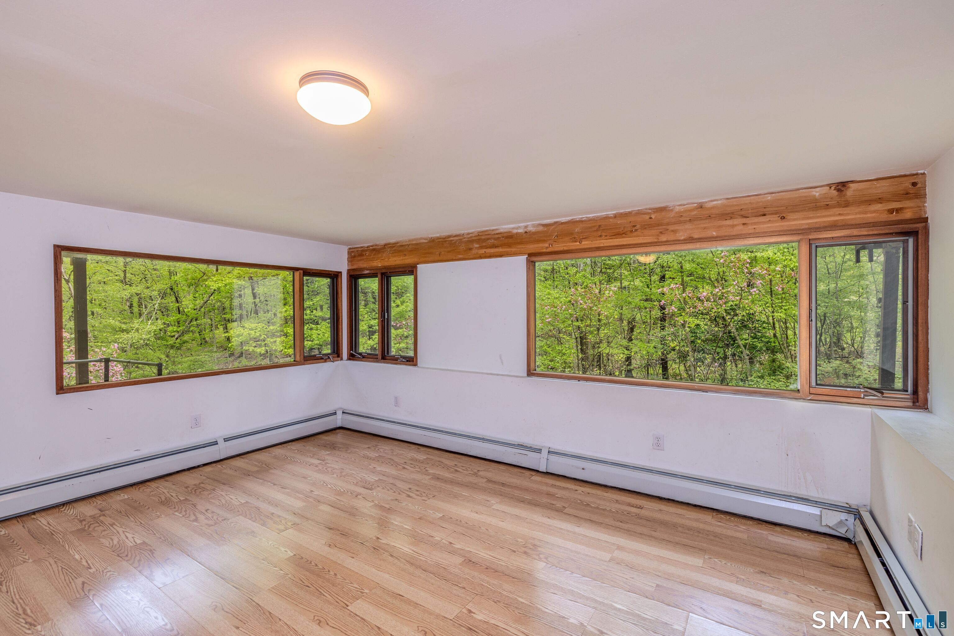 88 Hillyndale Road Mansfield CT 06268