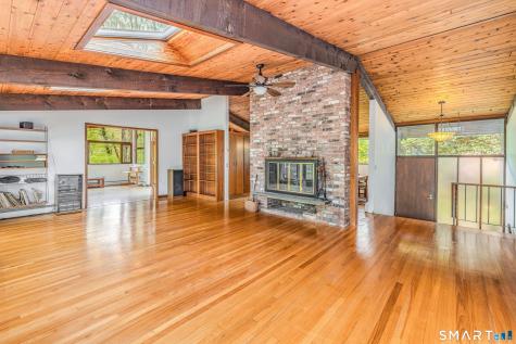 88 Hillyndale Road Mansfield CT 06268