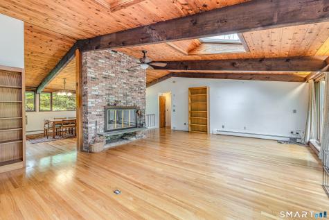 88 Hillyndale Road Mansfield CT 06268