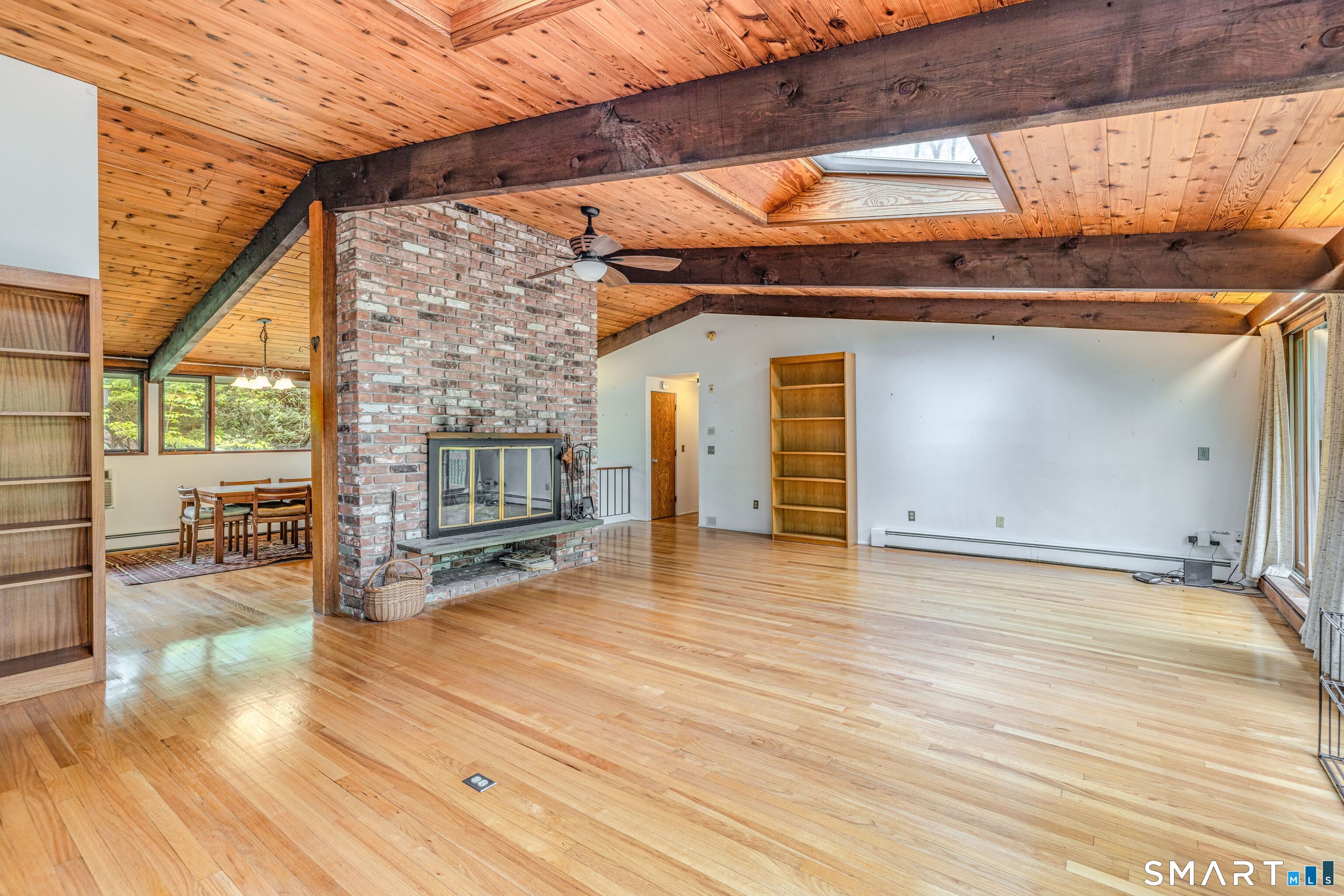 88 Hillyndale Road Mansfield CT 06268